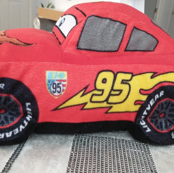 Flash McQueen Pillow car🏎️ 45cm - Picture 9 of 10